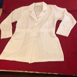 Wonder wink lab coat